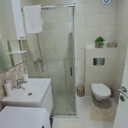 Apartment Ena *